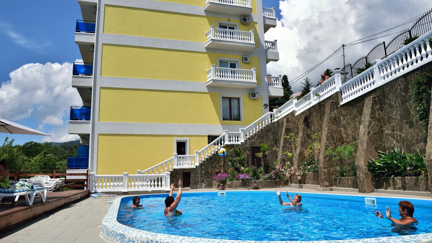 Фото отеля 1