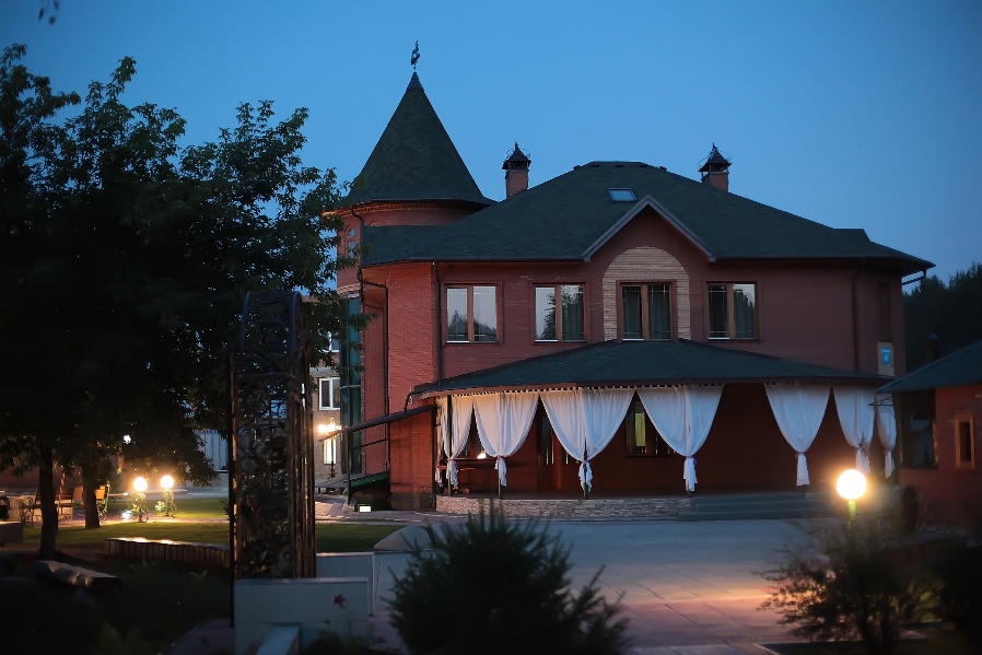 Фото отеля 1