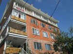 У Жанны (Adler, Pavlika Morozova Street, 18А) ، بيت الضيافة