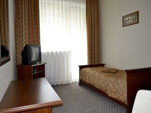 Mir (Сєвєродонецьк, Лисичанська вулиця, 1), hotel