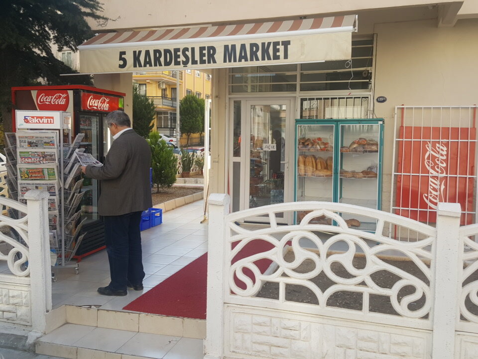 Grocery Beş Kardeşler Market, Izmir, photo