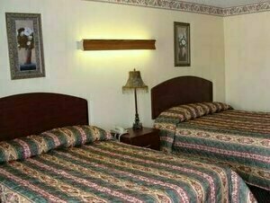 Гостиница Colonial Inn в Хаммонде