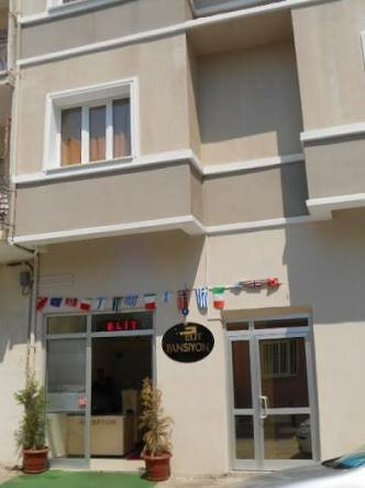 Dormitory Elite Pension, Tire, photo