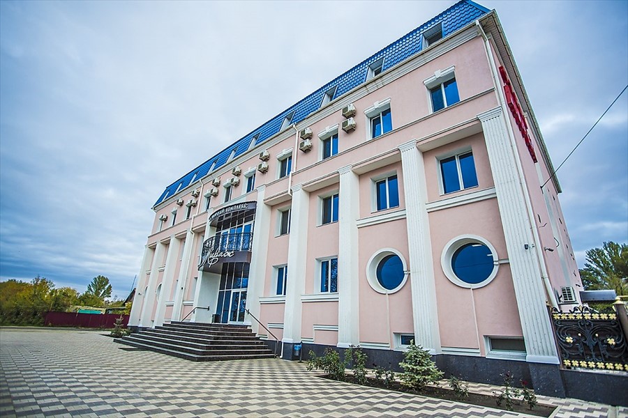 Фото отеля 1