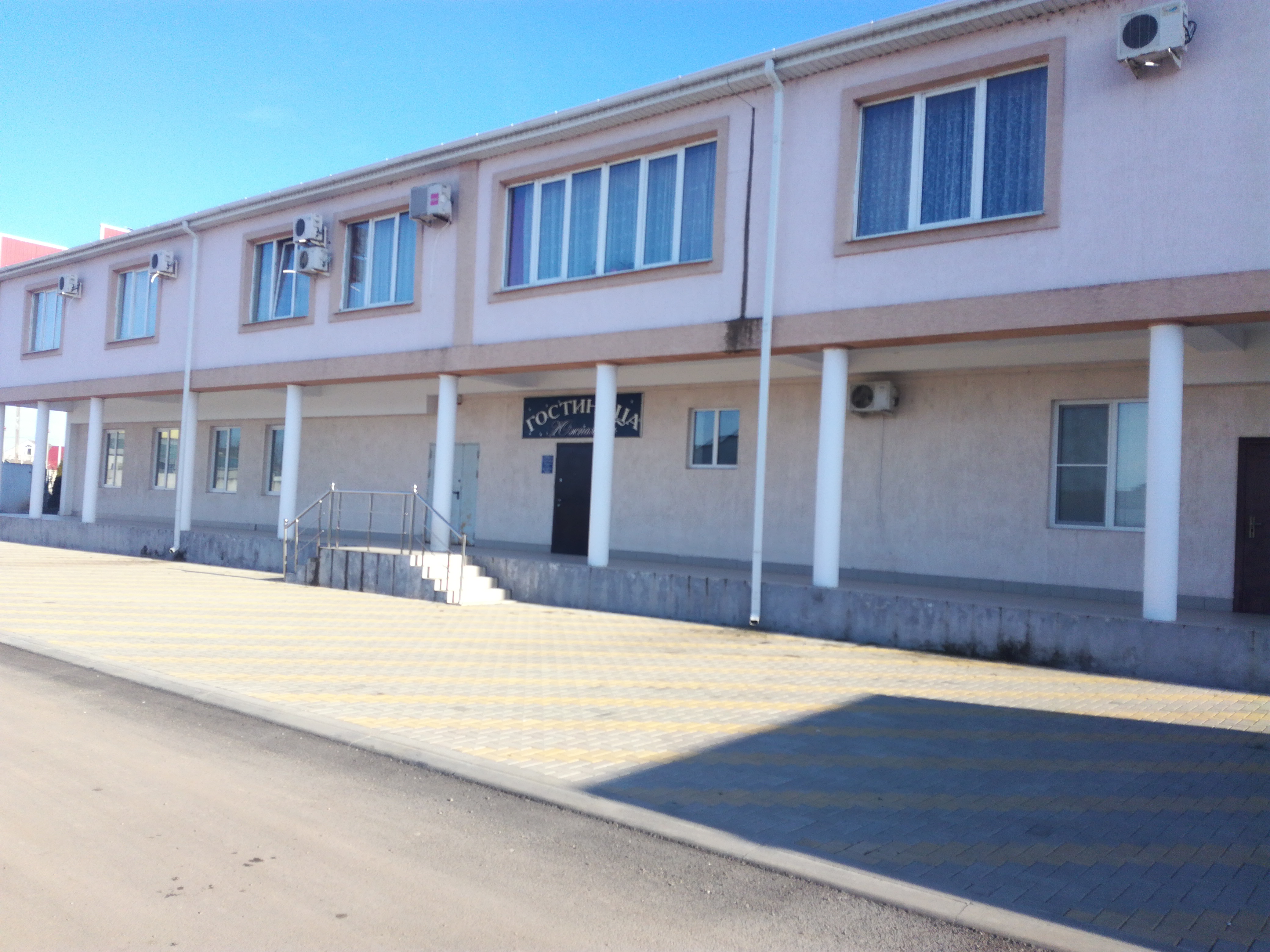 Фото отеля 1