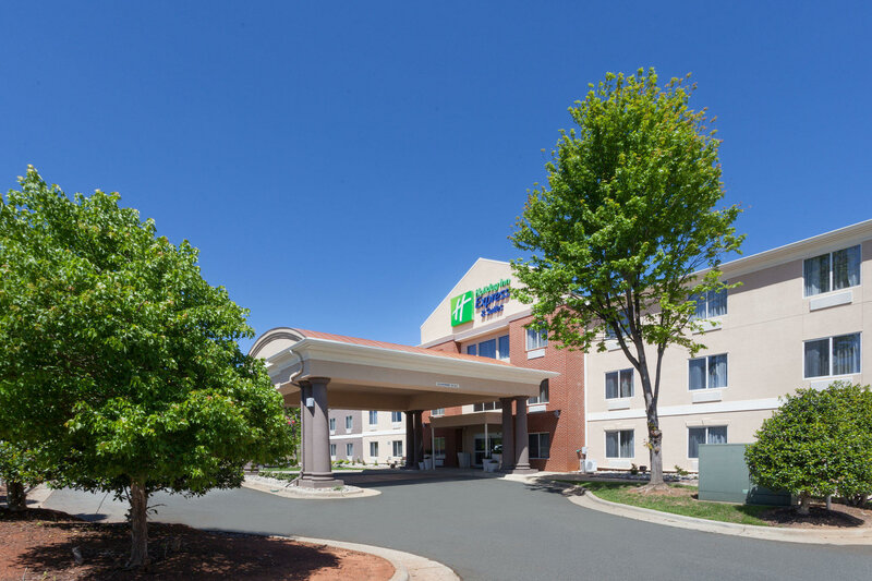 Гостиница Holiday Inn Express Hotel & Suites Mebane, an Ihg Hotel