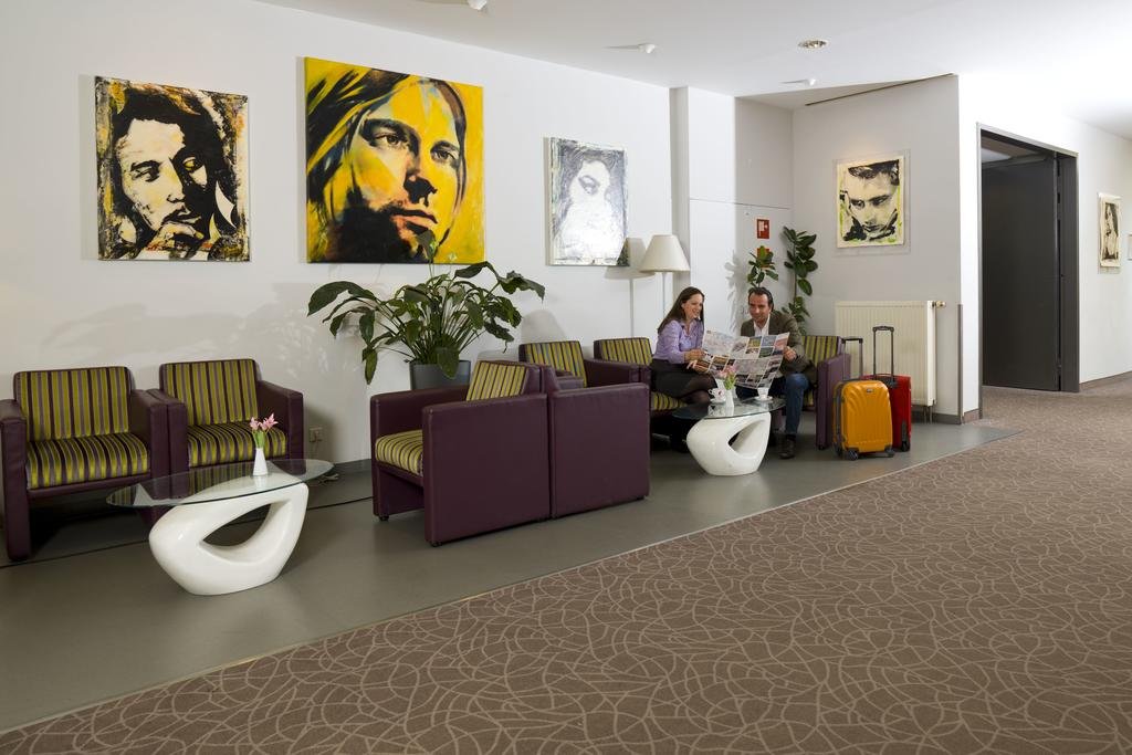 Фото 24hours Apartment Hotel