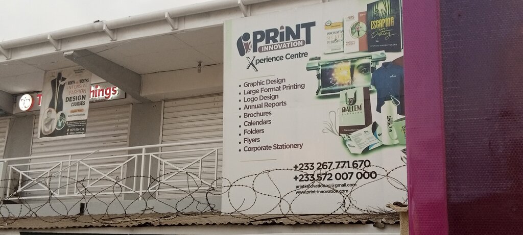 Graphic design studio Iprint innovation, Accra, photo