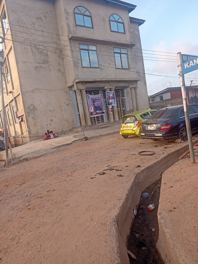 Protestant church Ucmi Ebenezer Assembly, Accra, photo