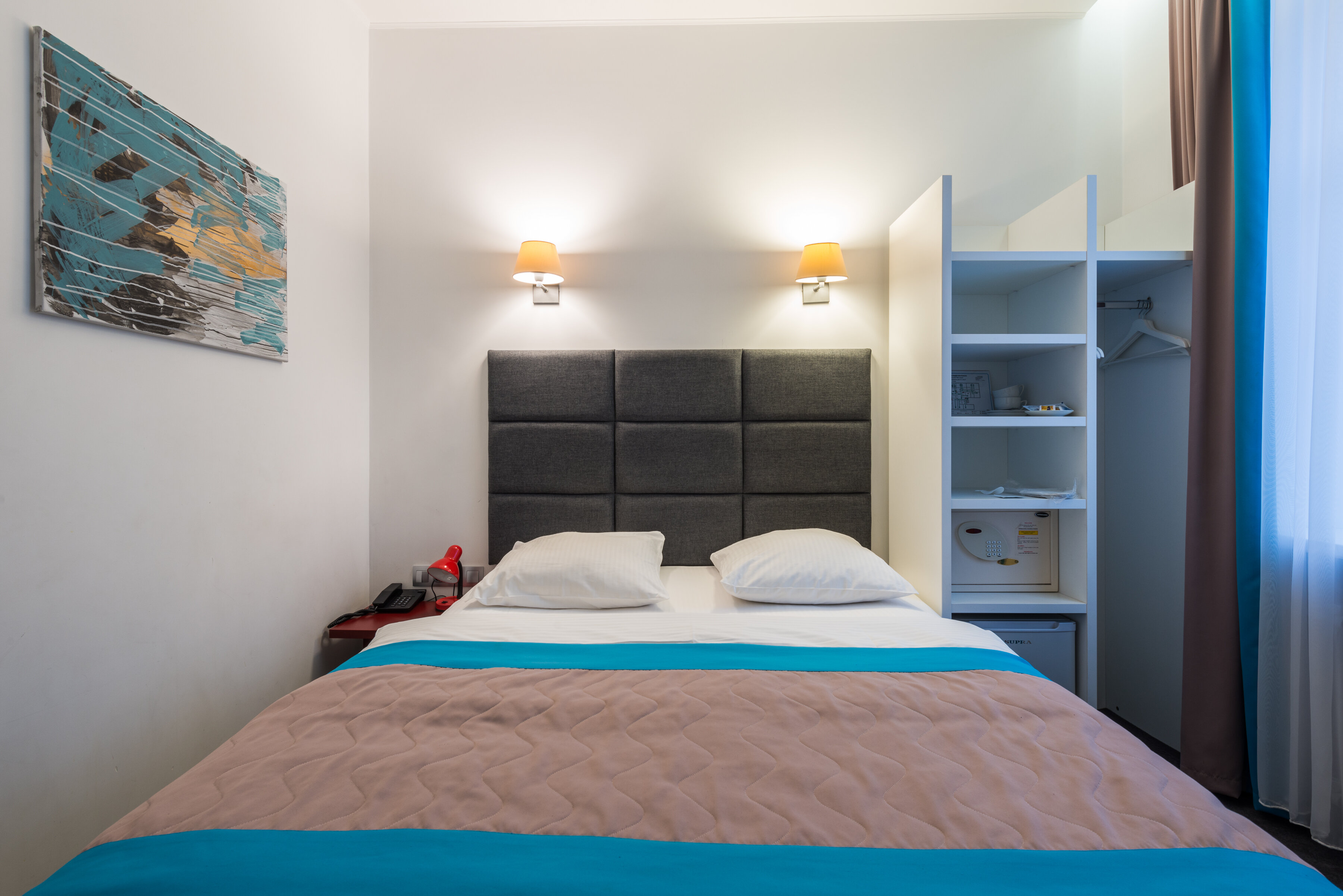 Фото отеля 2