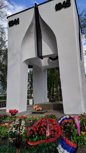 Мемориал Великой Отечественной войны Вечный огонь (Vladimir Region, Suzdal, Torgovaya Square), monumento, memorial