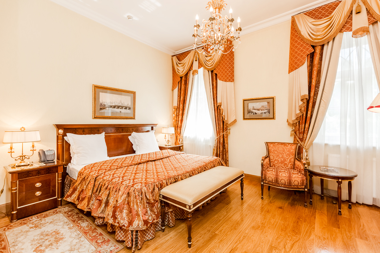 Фото Бутик-отель Петровский путевой дворец