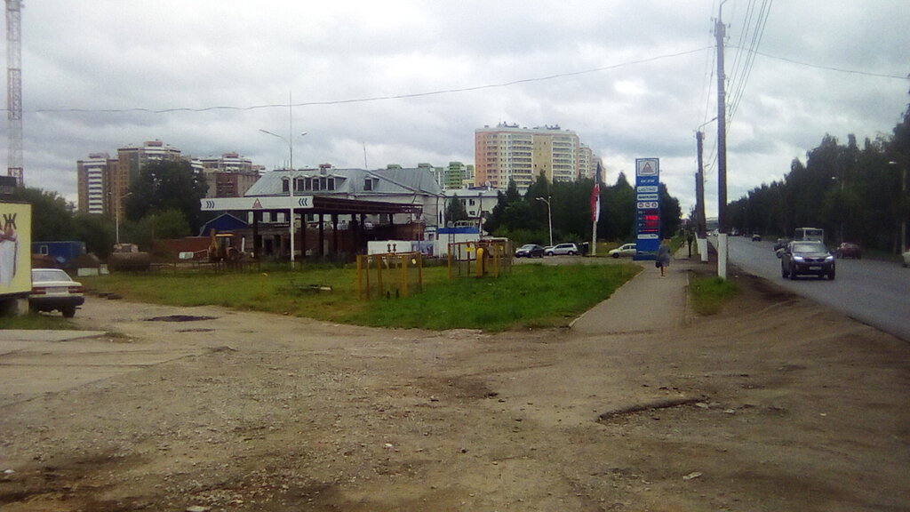 Gas station Dvizheniye, Kirov, photo