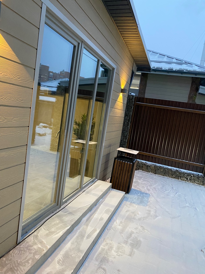 Фото Светлый