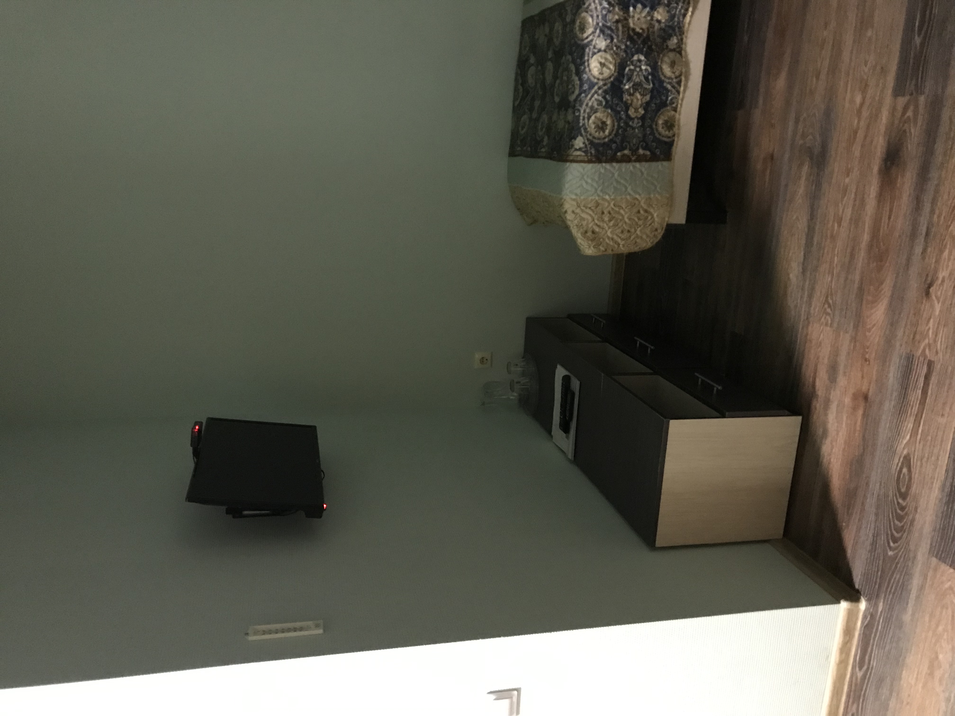 Фото Сутэро