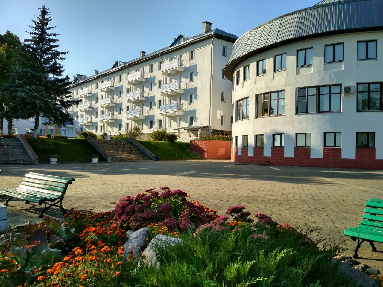 Фото отеля 1