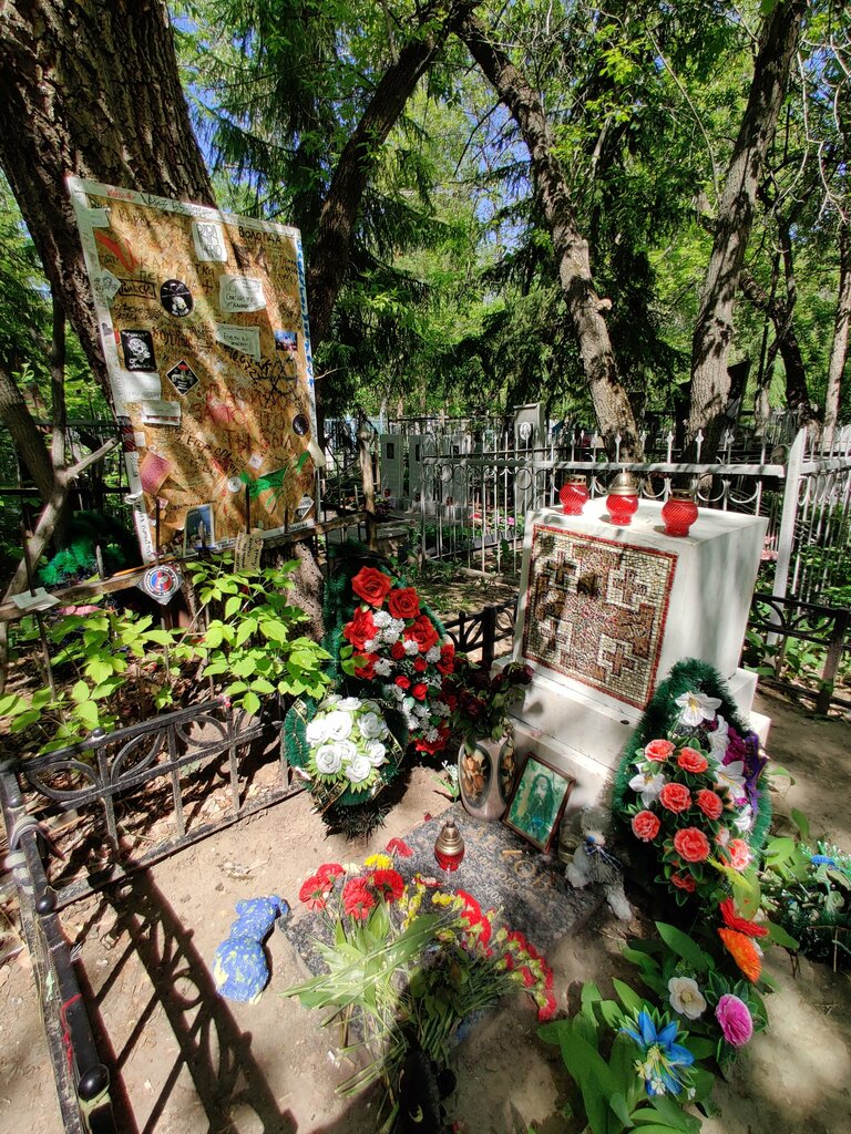 Егор летов омск старо восточное кладбище фото