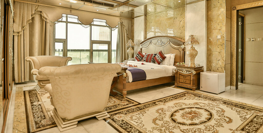 Construction equipment and machinery United Al Saqer Heavy Equipment LLC, Dubai, photo