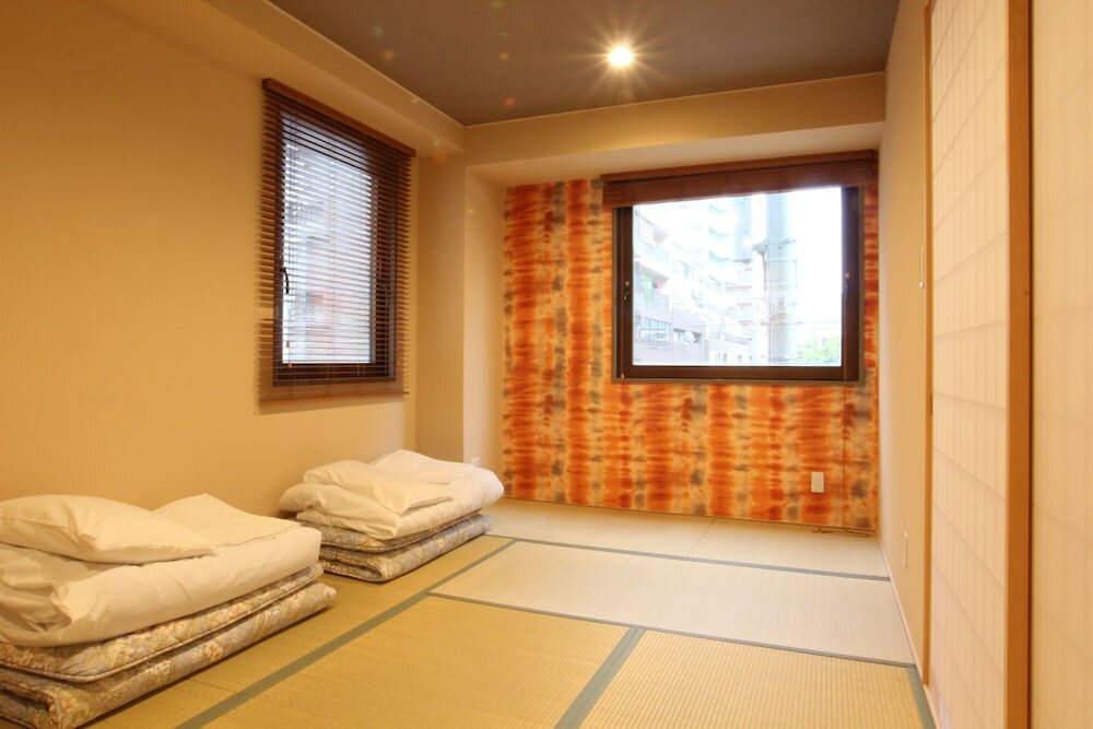 Фото Shimanouchi Luxury Apartment