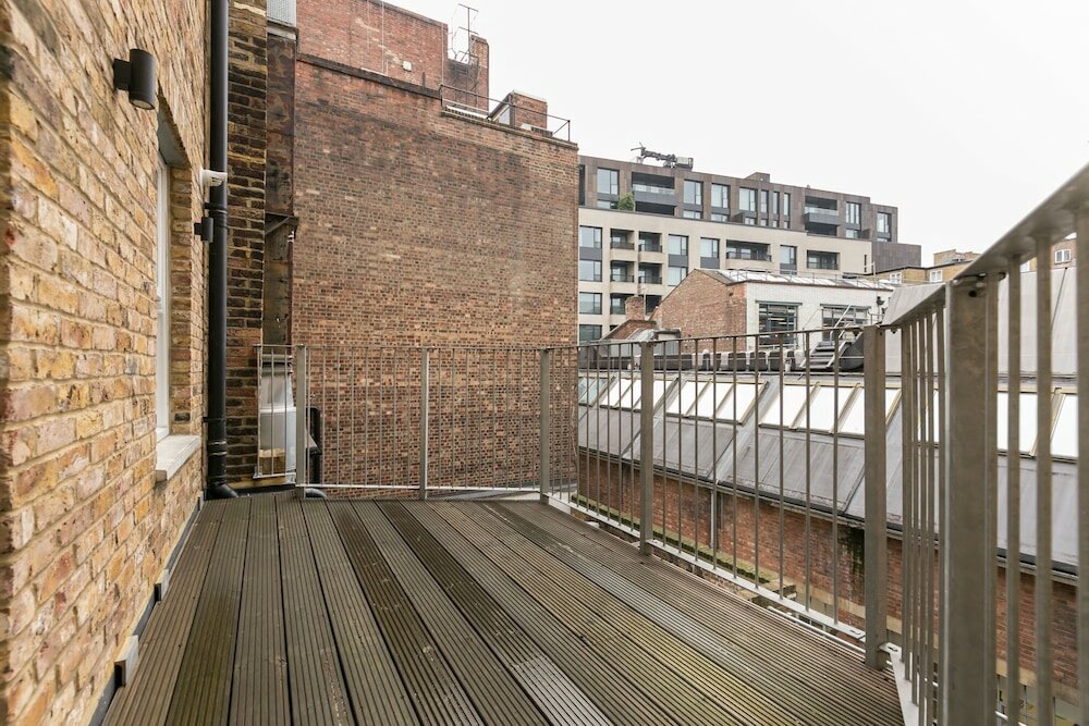 Фото Urban Chic - Rathbone