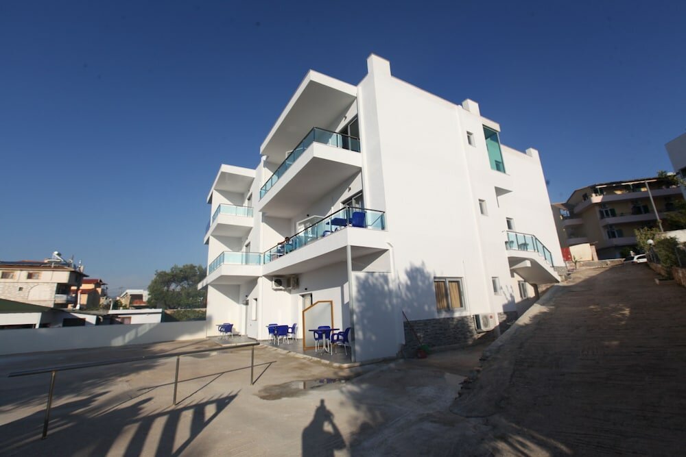 Фото Esmerald Hotel