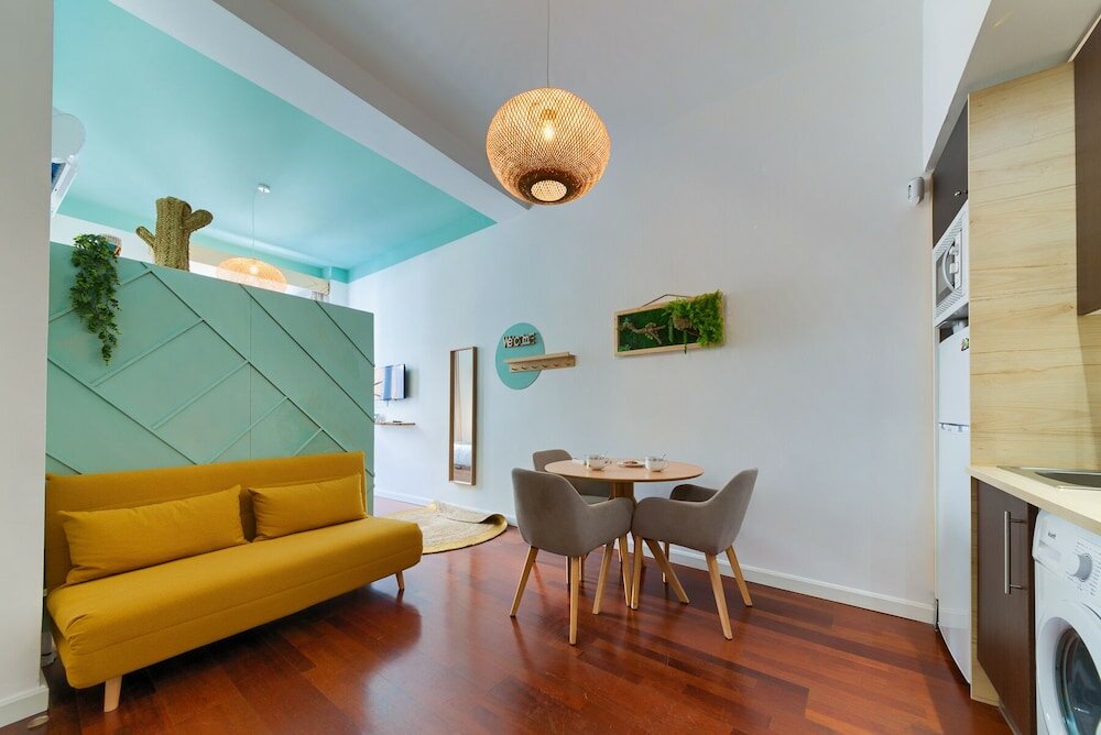 Фото Holidays2Malaga City Center Apartments