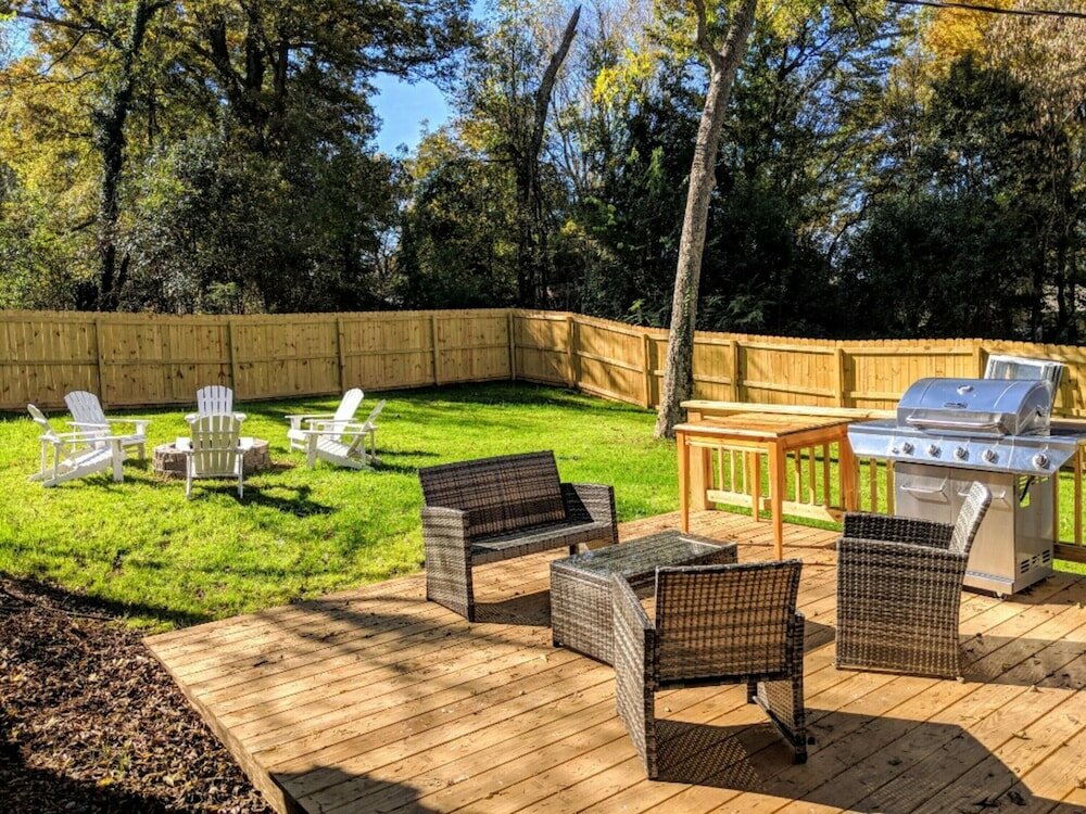 Фото Bright and Modern Close to Everything