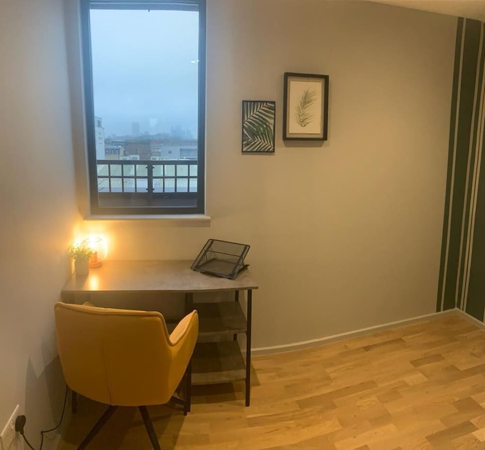 Фото Luxurious Apts in Hackney near Train Stn