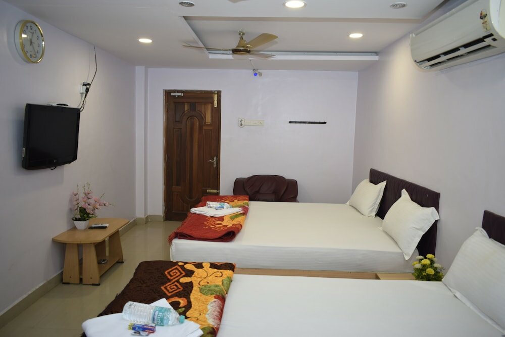 Фото Sri Gokulam Guest House
