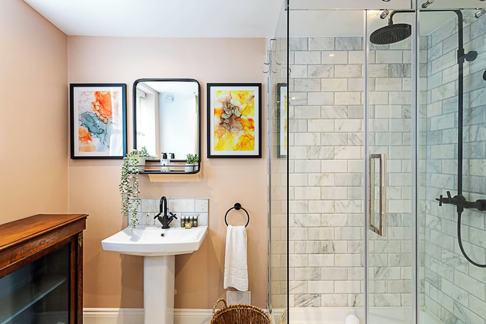 Фото Stylish Portobello Apartment