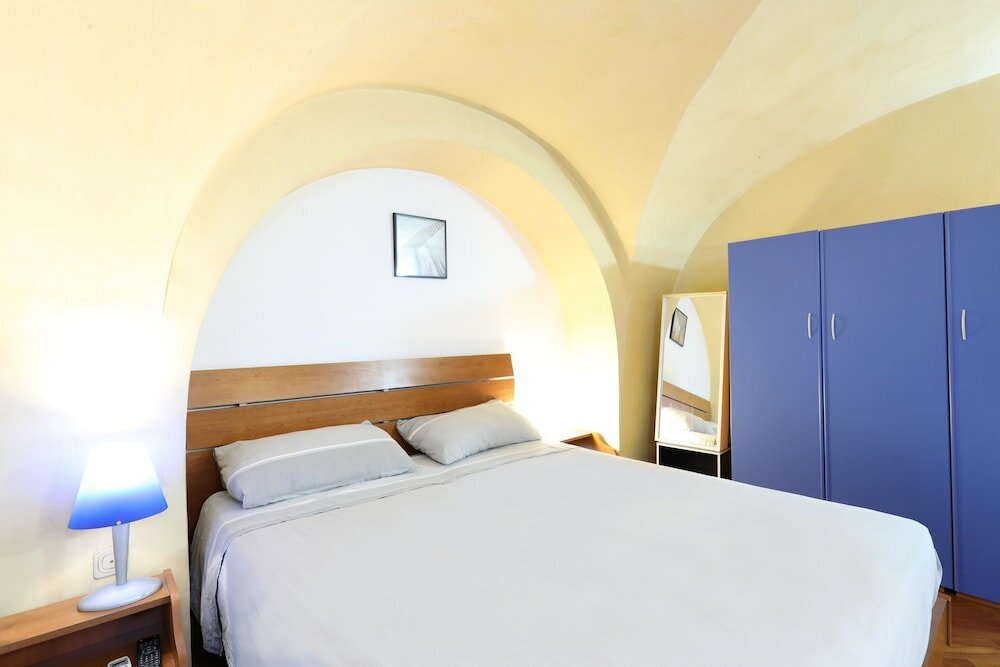 Фото Cozy Apartment On 2 Levels In The City Center