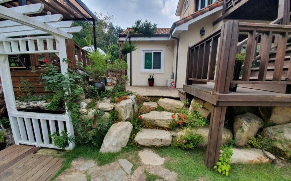 Фото Jeongseon Solmi Pension