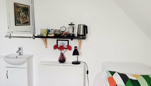 Гостиница Refurinn Reykjavik Guesthouse - Hostel в Рейкьявике