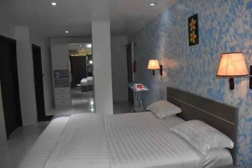 Гостиница Galaxy Hotels & Apartments в Лабасе