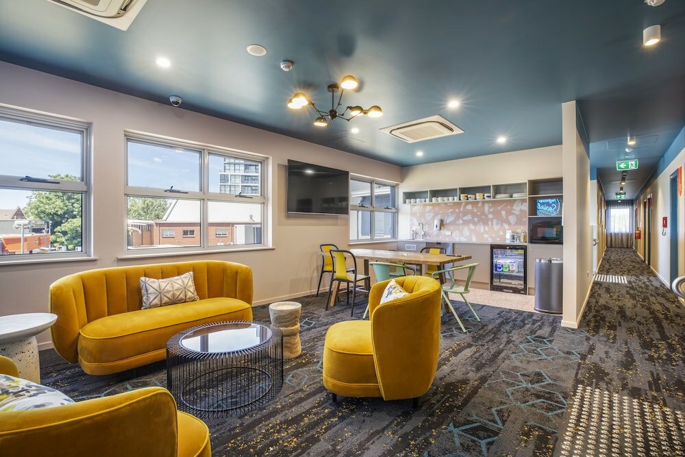 Фото Royal Hotel by Nightcap Social