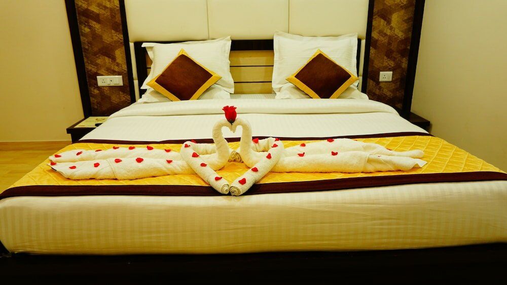 Фото Hotel Golden Laurel Inn