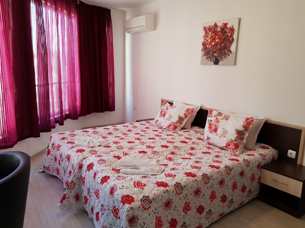 Фото Vintegra Family Hotel