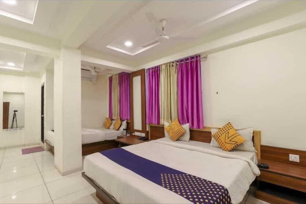 Фото Everest Hotel