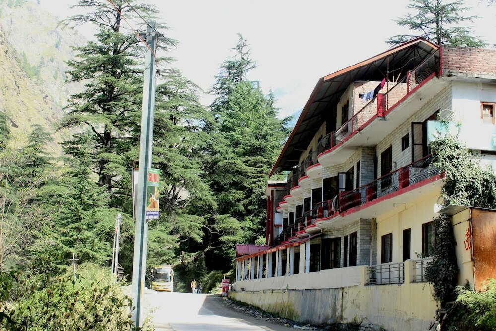 Фото отеля 2