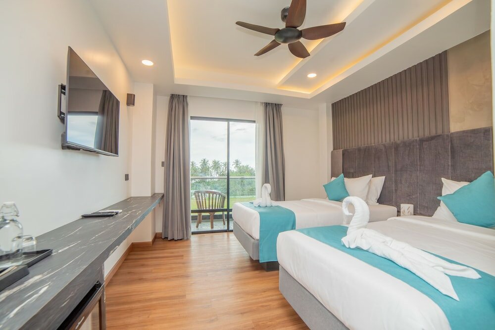 Фото Whaleshark Beach