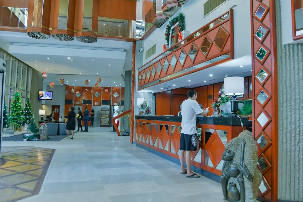 Фото отеля 2