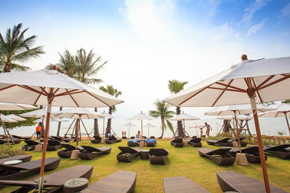 Фото Mövenpick Siam Na Jomtien Pattaya