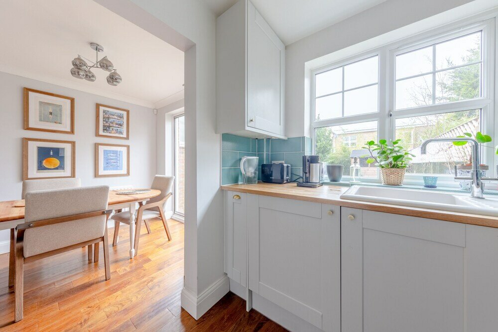 Фото Serene and Spacious 2 Bedroom House in South Wimbledon