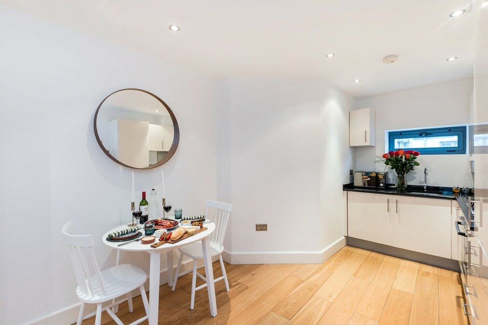 Фото Farringdon Apartments