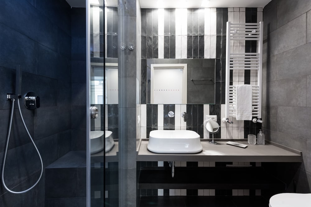 Фото Circle In The Square