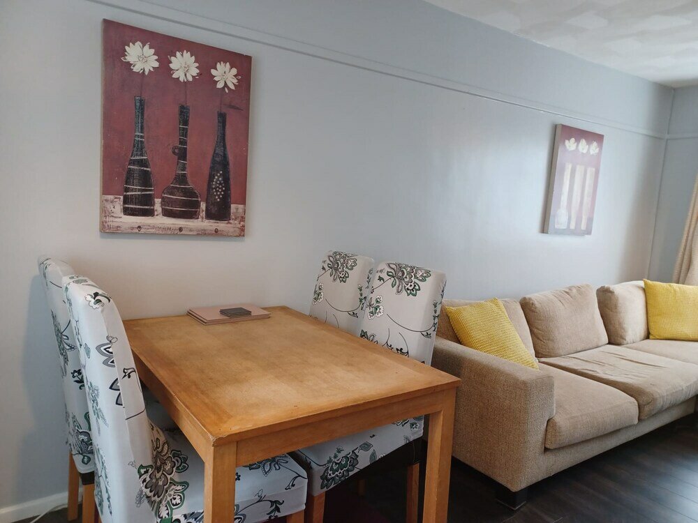 Фото Poynters House - Huku Kwetu Luton