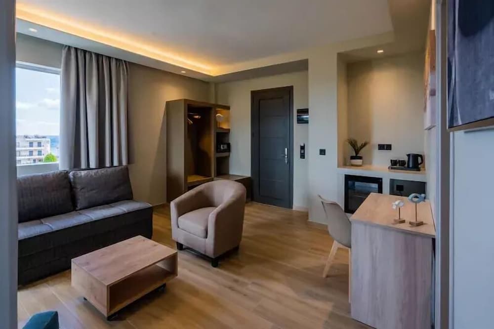 Фото Nicolas Grand Suites - Adults Only