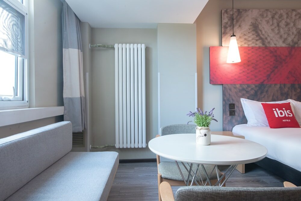 Фото Ibis Lanzhou Peili Square