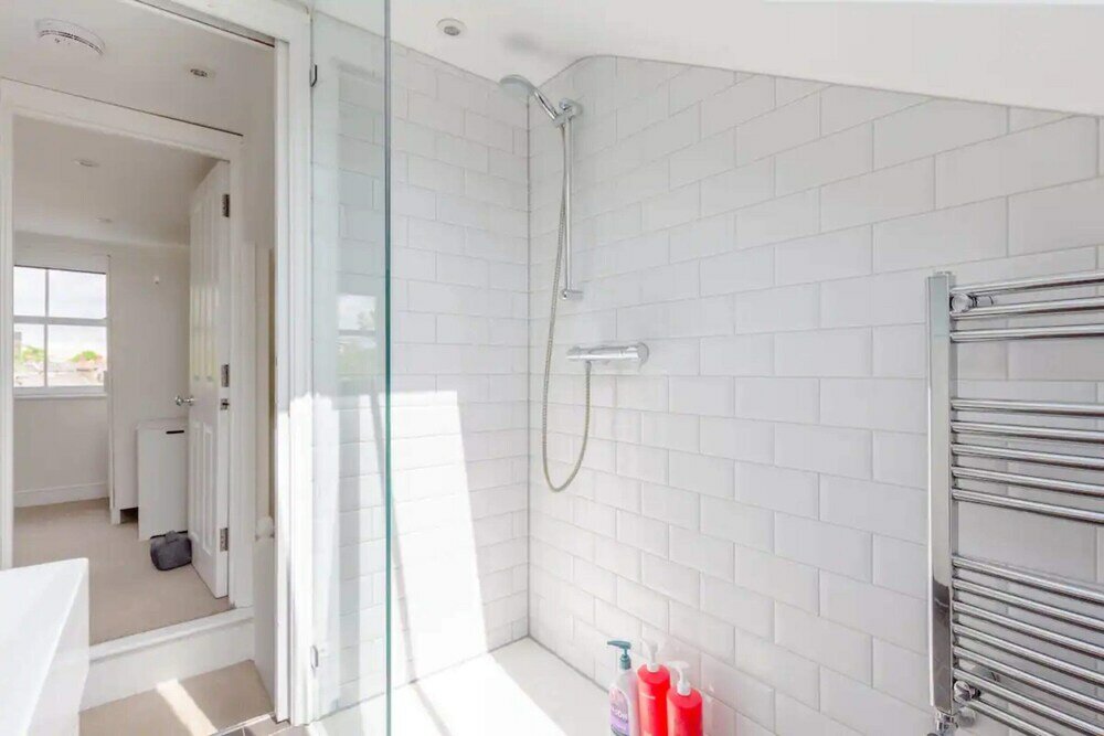 Фото Inviting 4bd House - Greenwich