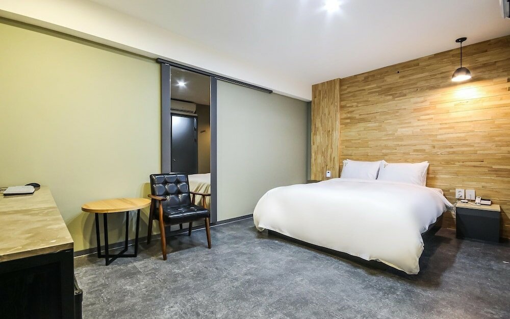 Фото Yeosu Hotel Y